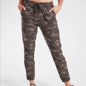 Athleta Camo Farallon Jogger
